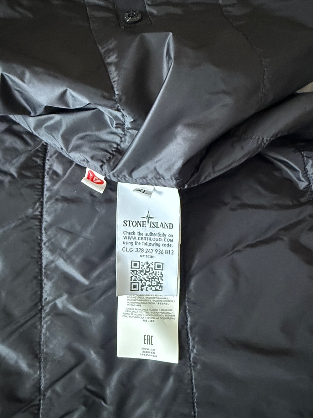 Stone Island Soft Shell-R jacket features Primaloft insulation technology - Picture 3 of 5